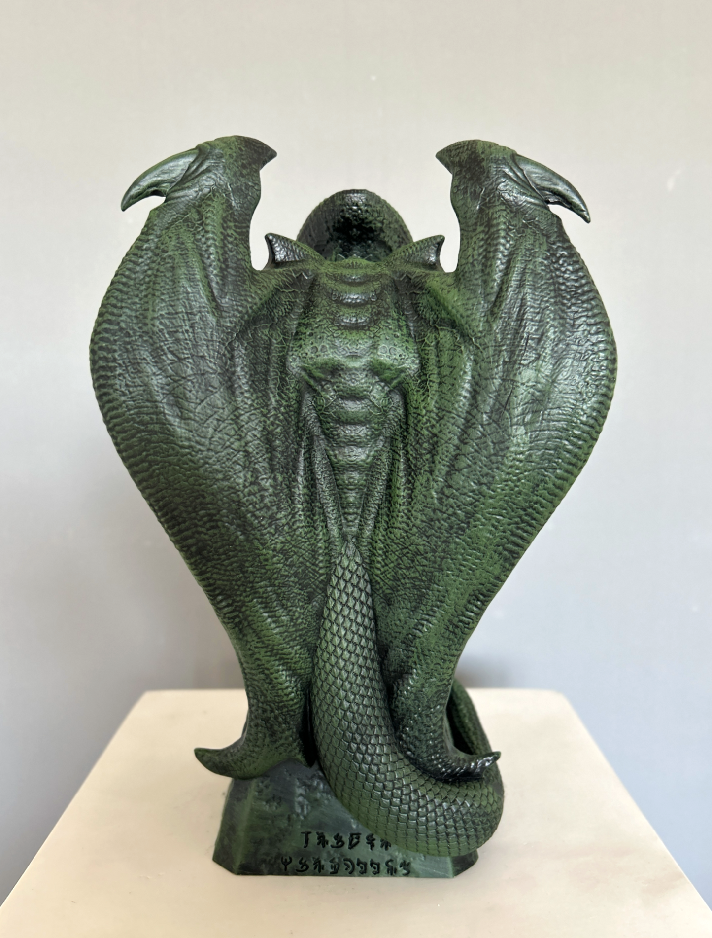 Cthulhu Statue, 27 centimeters / 10.6 inches