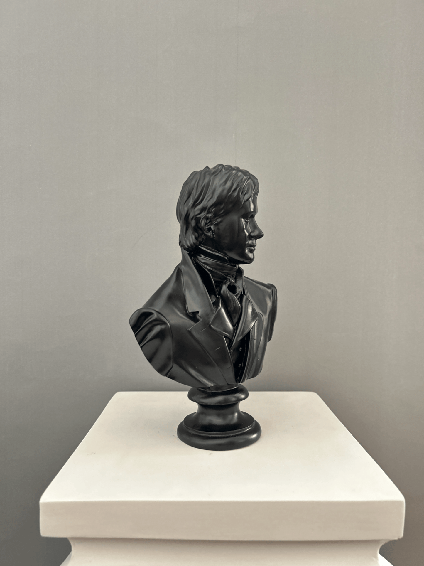 Mr. Darcy Bust Statue - Pride and Prejudice, 25 cm / 10"