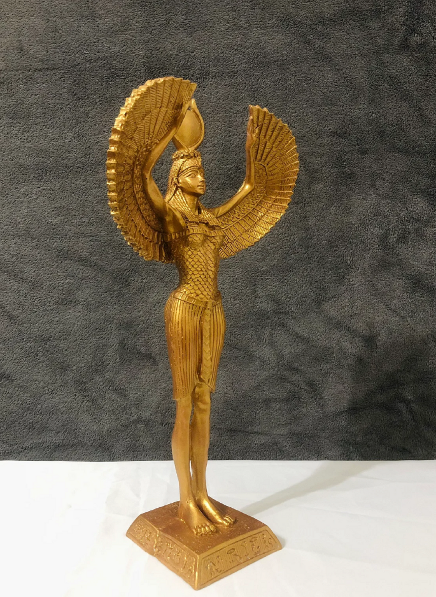 Egyptian Goddess Isis Statue, 34 cm / 13.4"