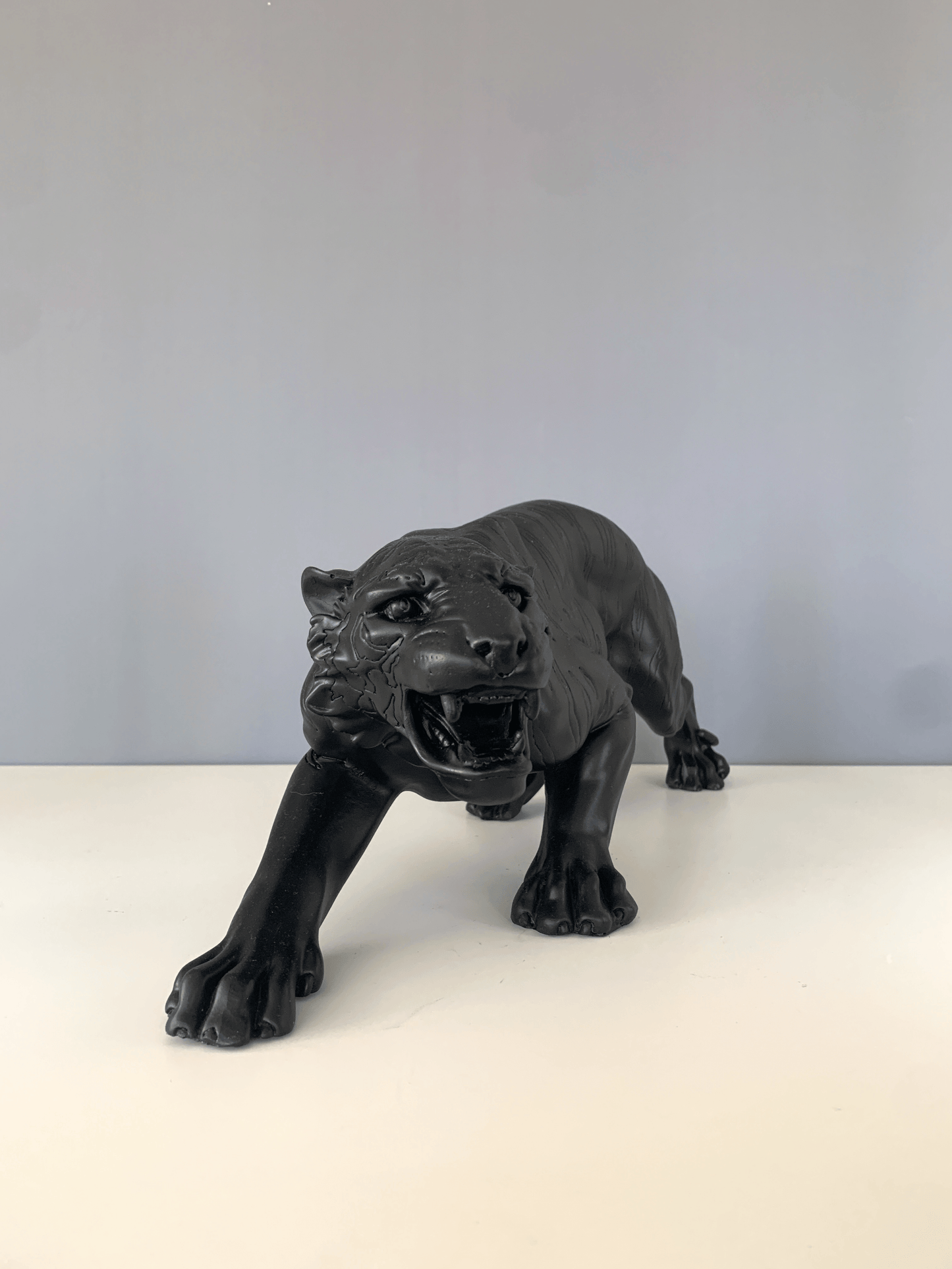 Tiger Sculpture, 50 cm / 20"