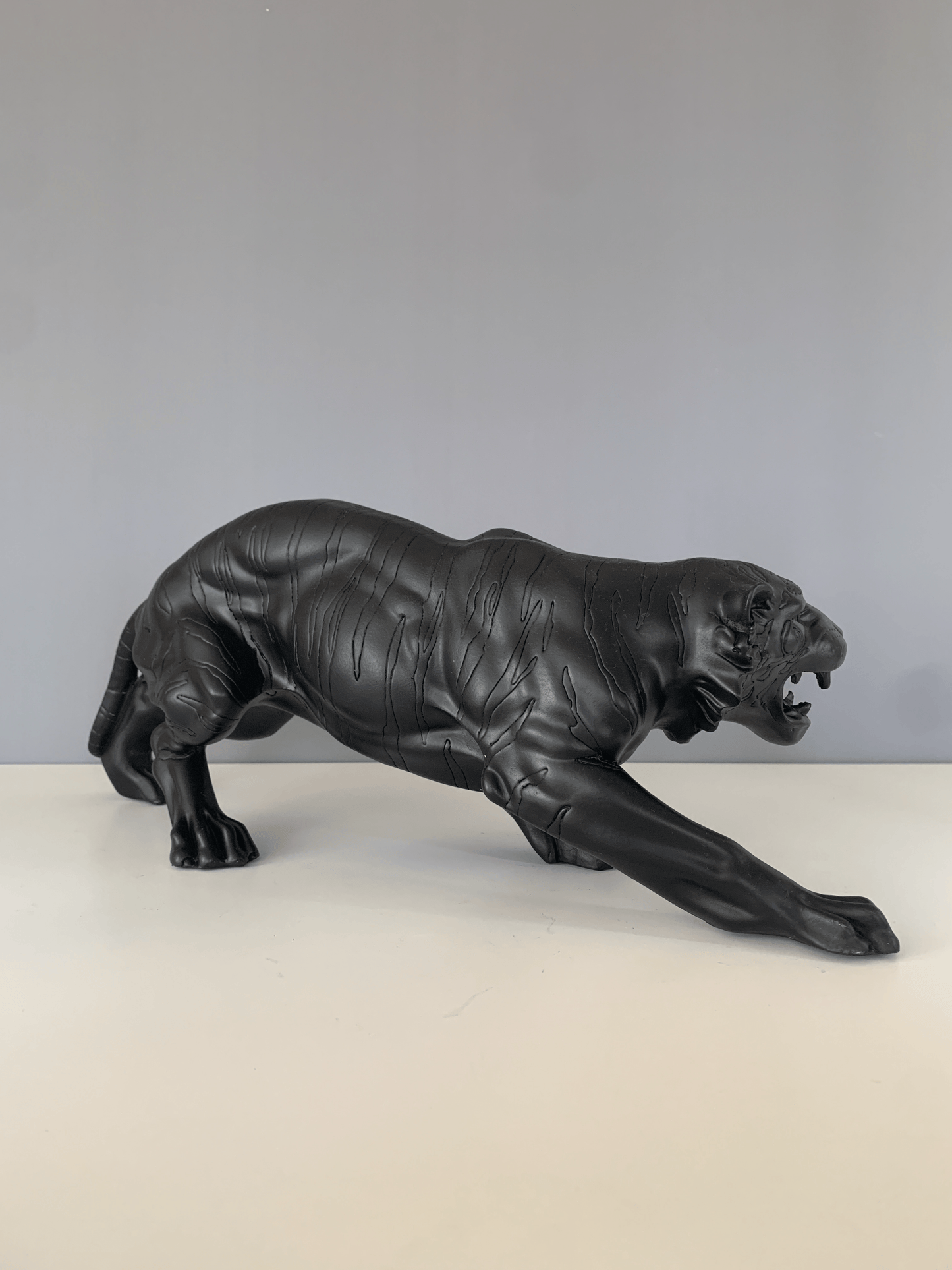 Tiger Sculpture, 50 cm / 20"