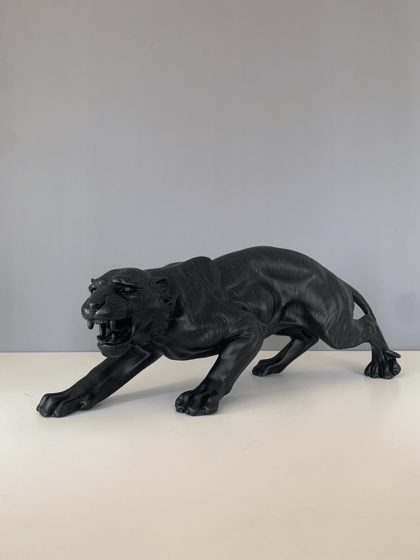 Tiger Sculpture, 50 cm / 20"