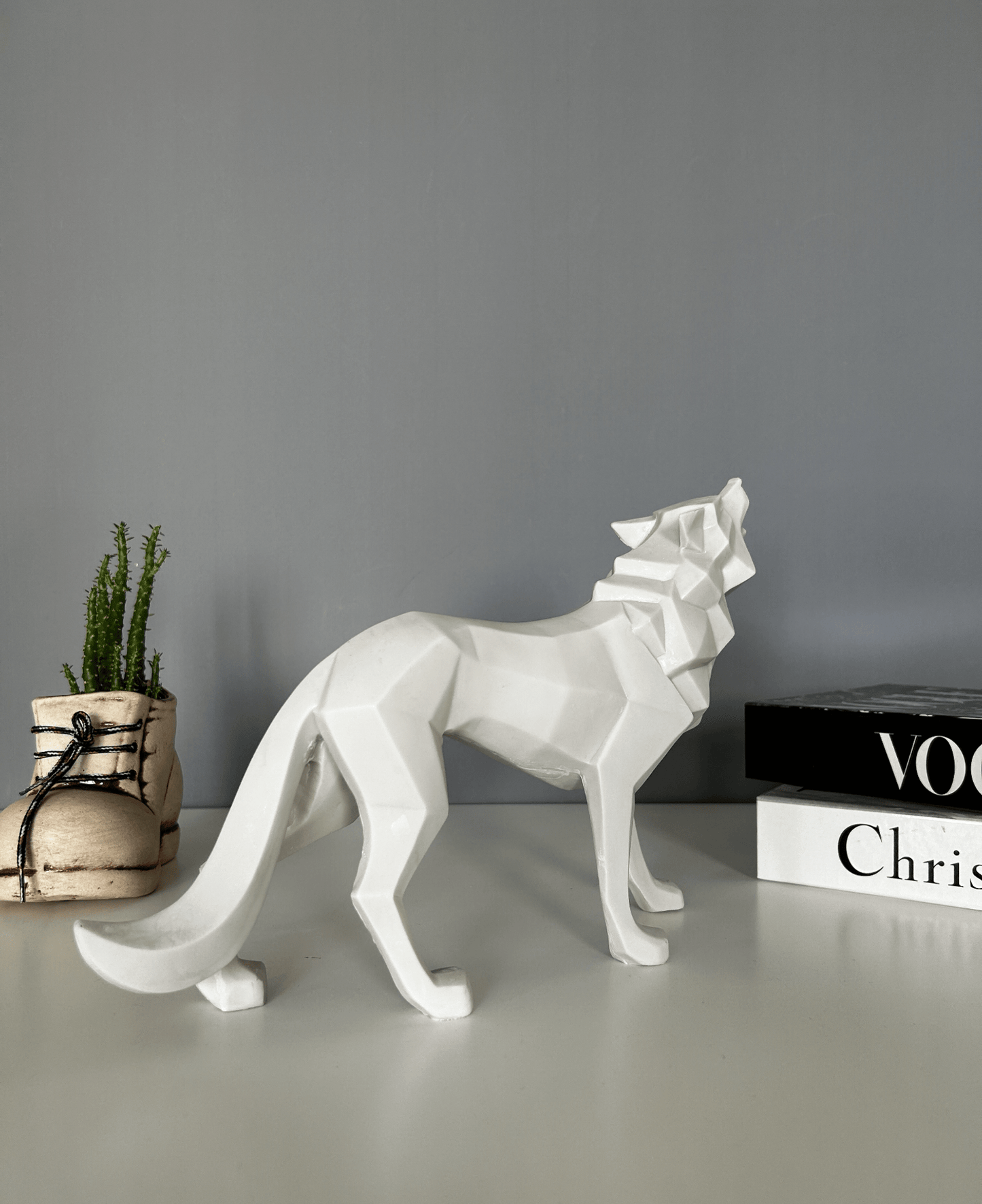 Wolf Statue, Animal Figurine