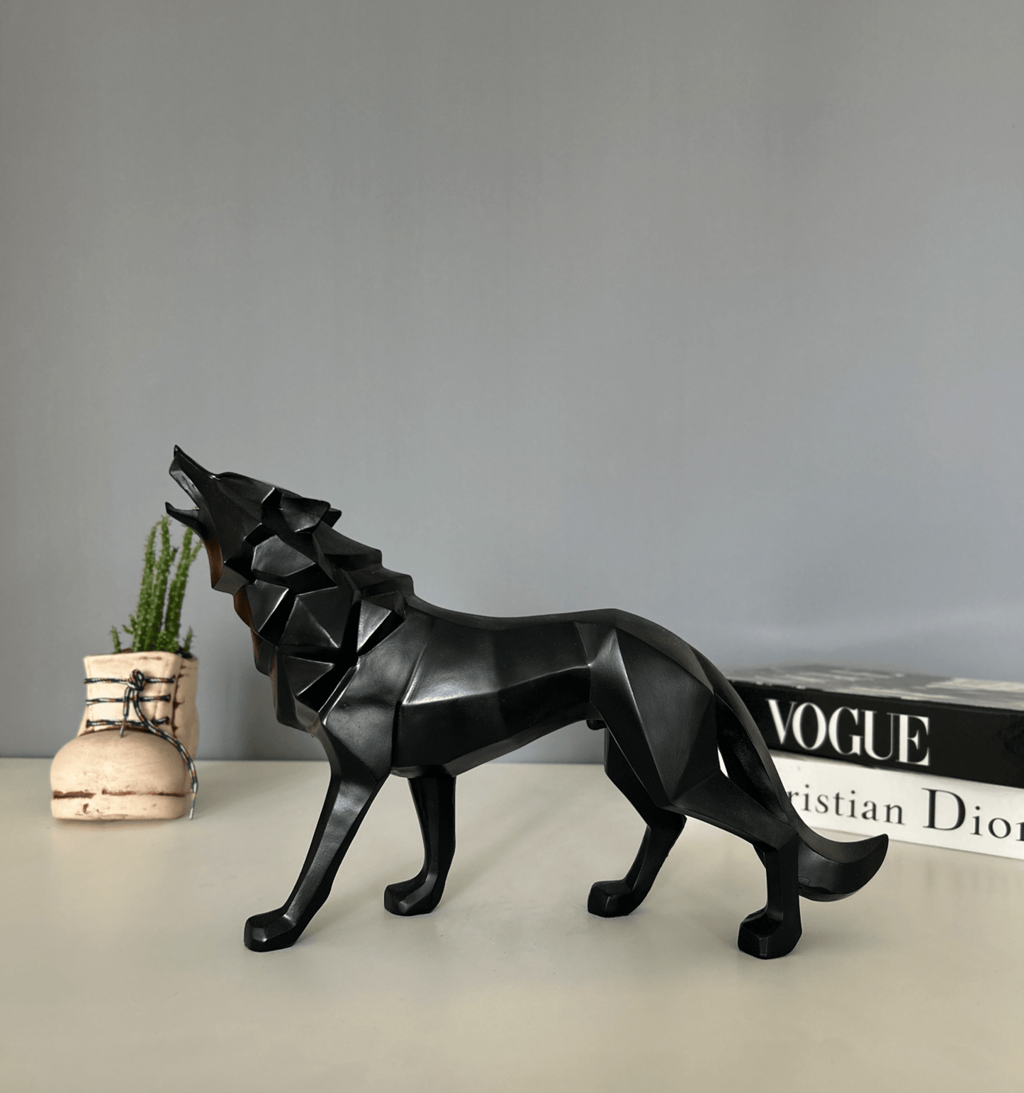 Wolf Statue, Animal Figurine