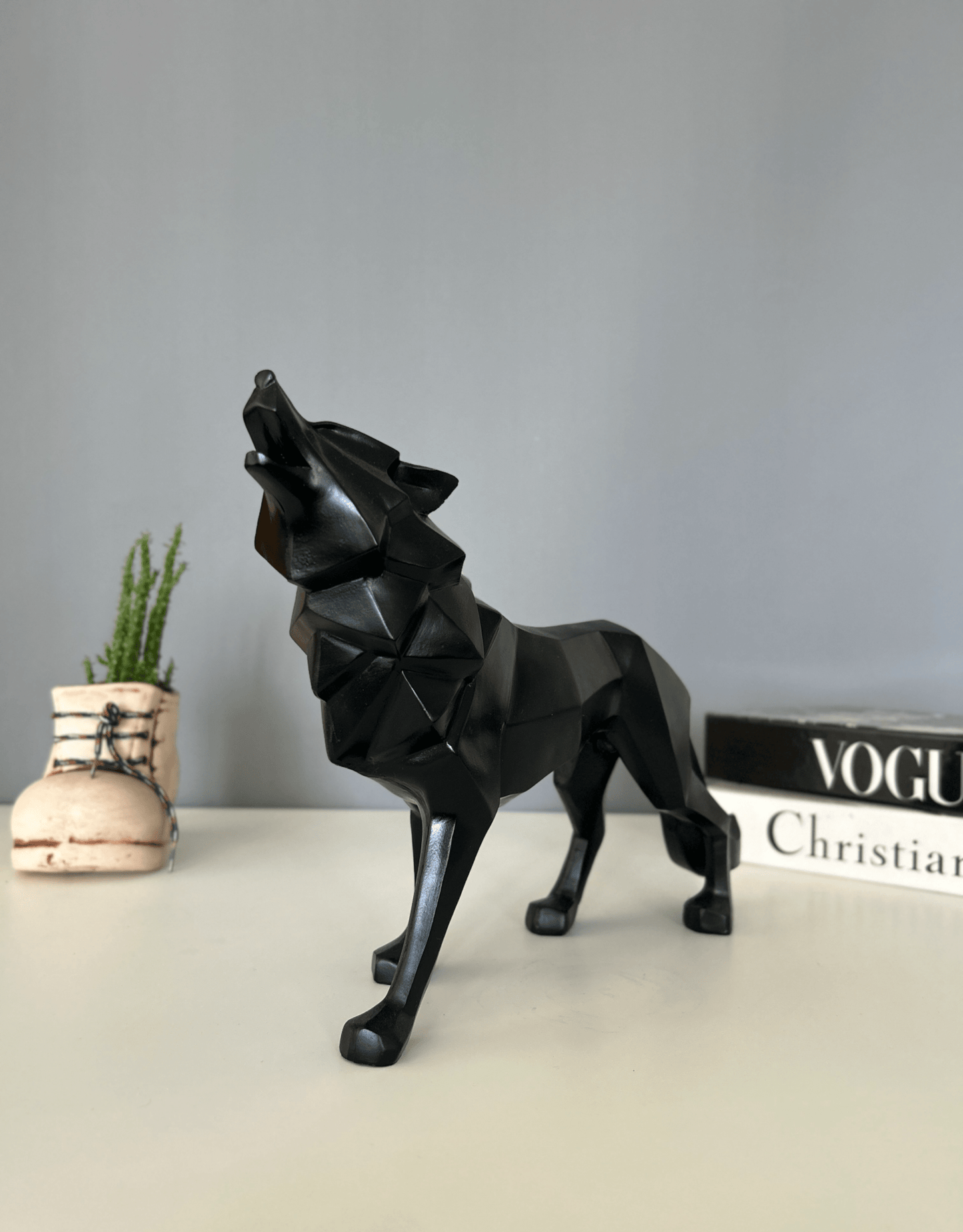 Wolf Statue, Animal Figurine