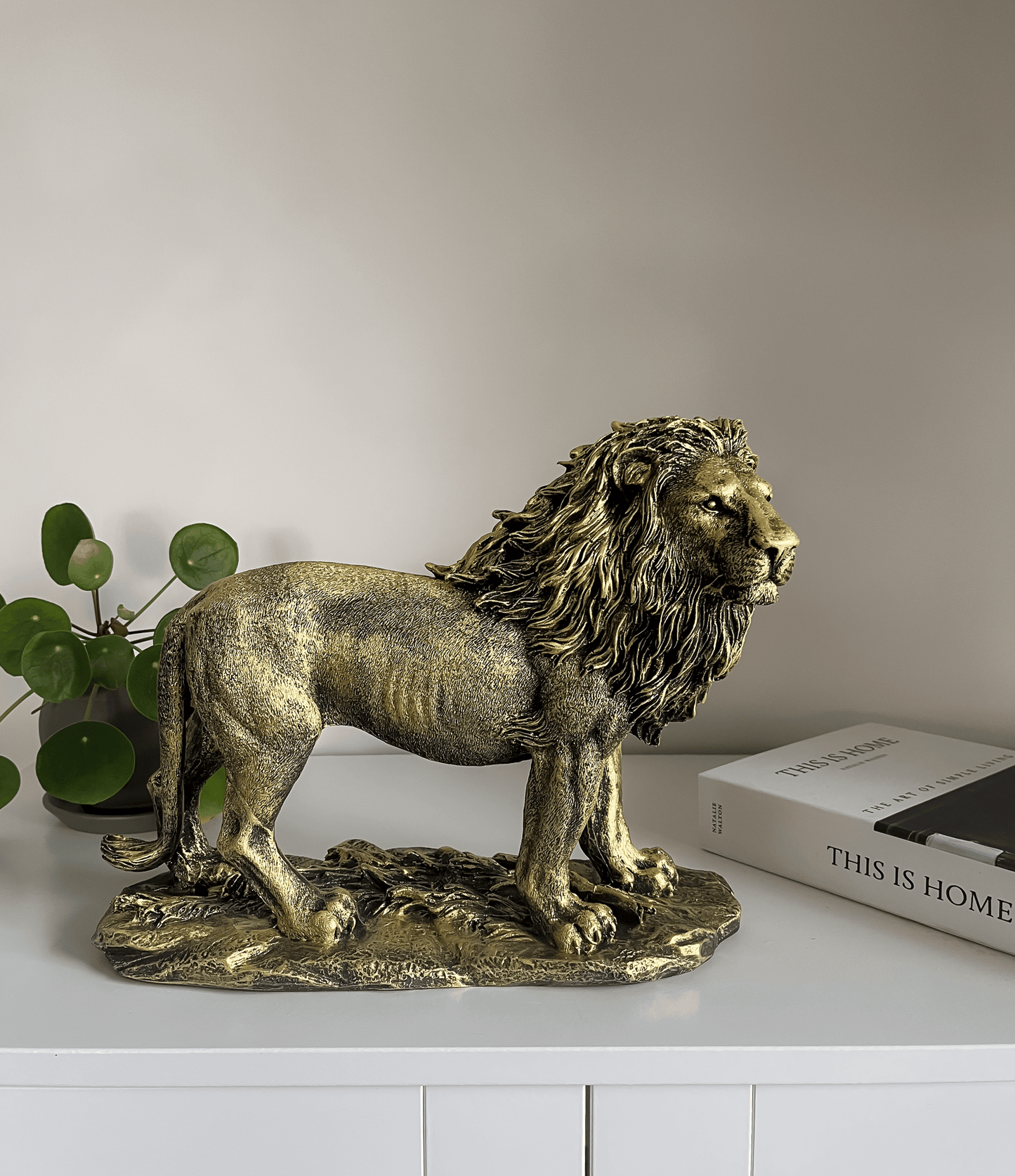 King Lion Statue, 33 cm / 13"