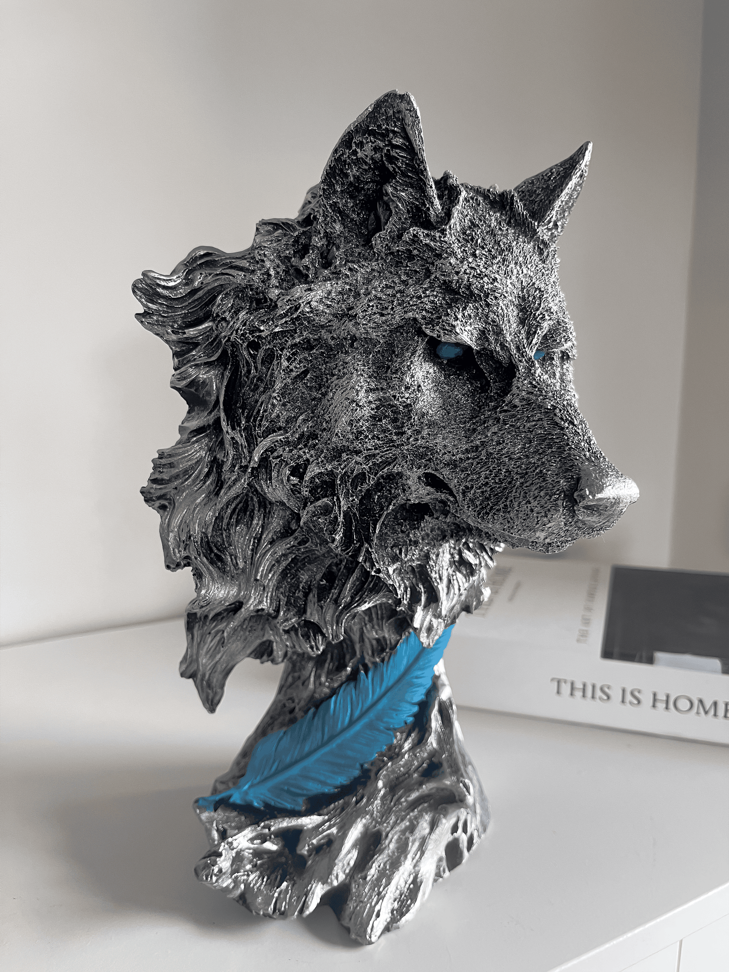 Wolf Bust Statue, 28 cm / 11"